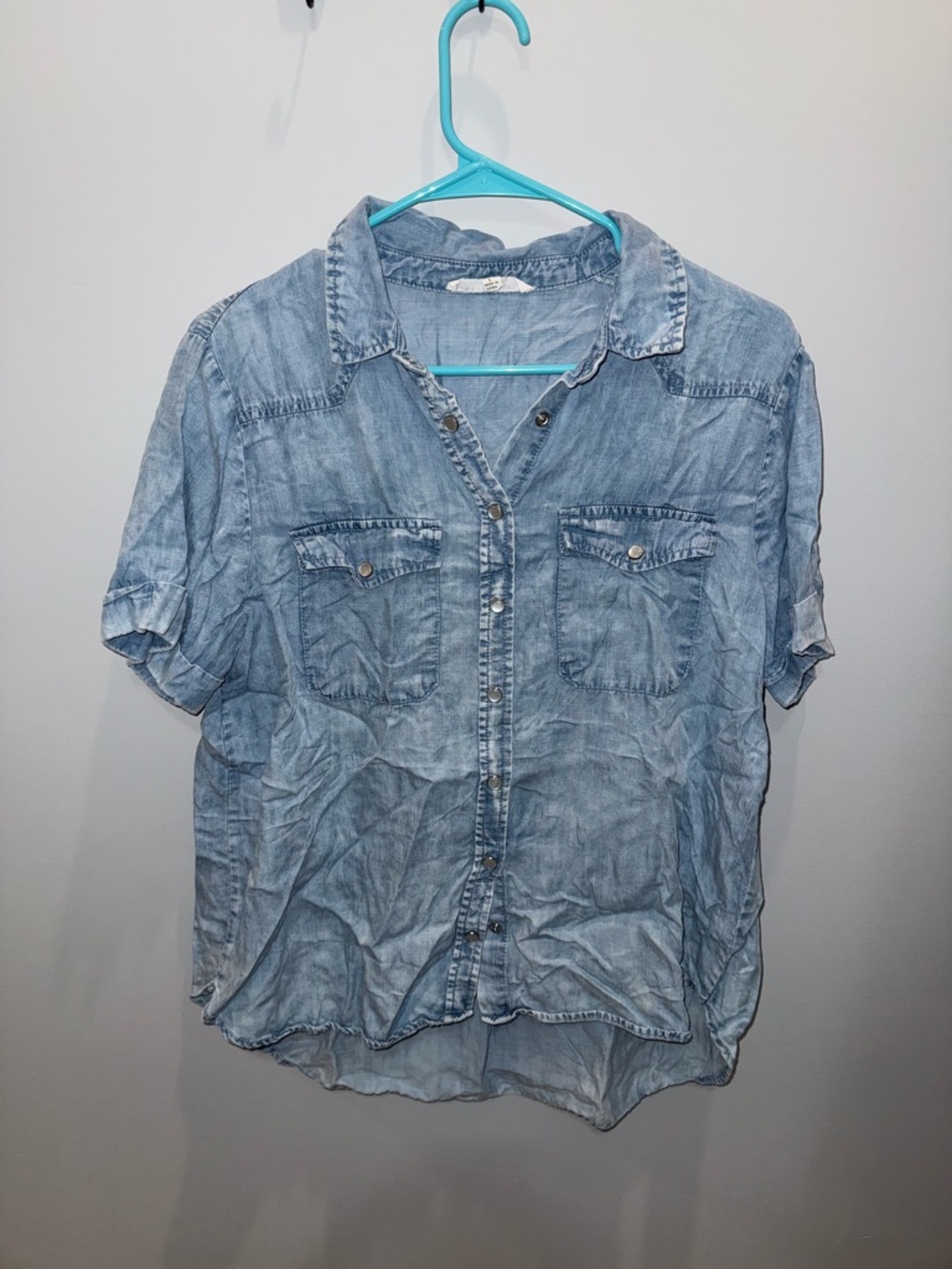 Jane + Delancey Light Wash Denim Button-Up Shirt